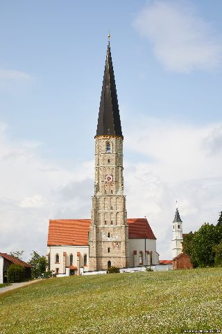 Gemeinde Zeilarn Landkreis Rottal-Inn Schildthurn Kirche Außen (Dirschl Johann) Deutschland PAN